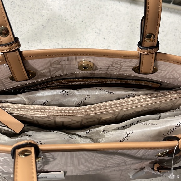 New Calvin Klein Monogram Tote - Picture 9 of 14